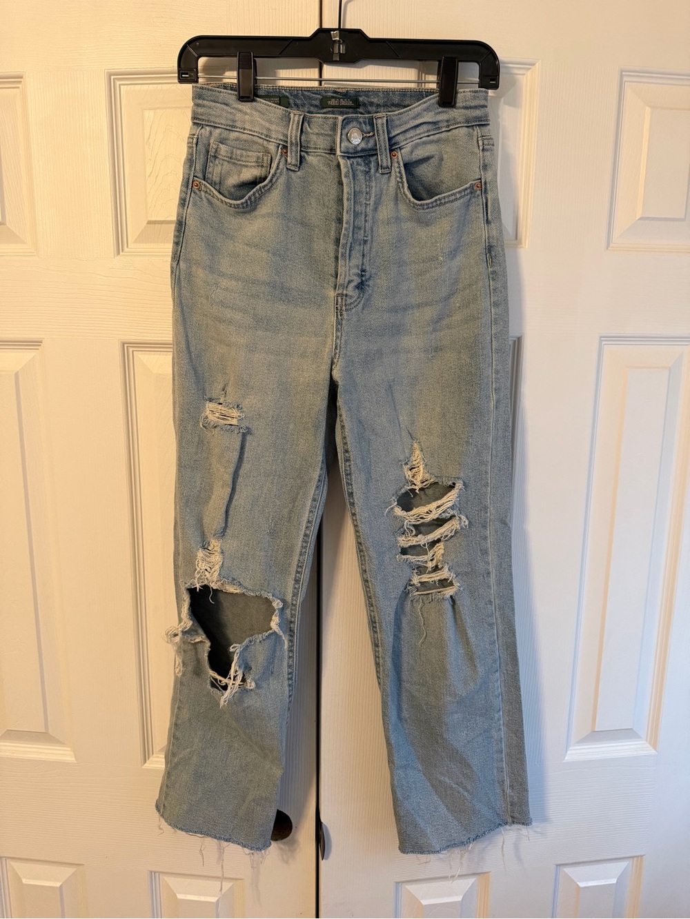 Light Wash Distressed Women's Jeans